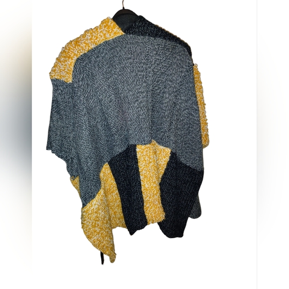 Zara Blanket Shawl Cape size Medium 46 - Picture 16 of 16